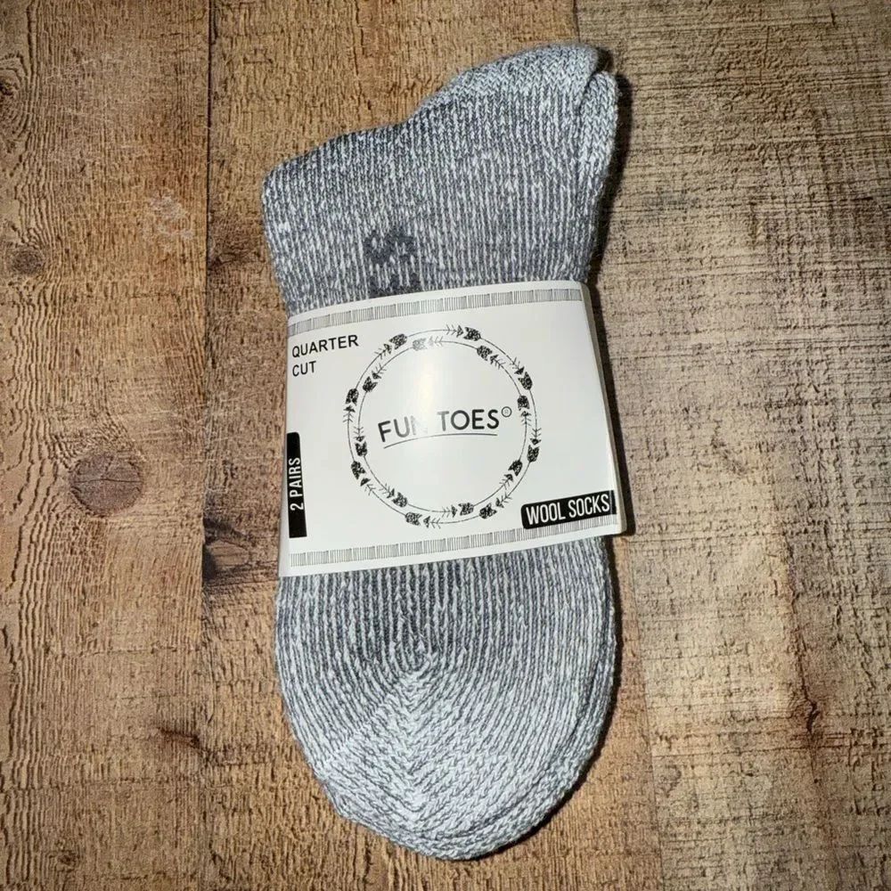 Fun Toes Mens Size 10-13 Grey Wool Socks 2 Pair NWT
